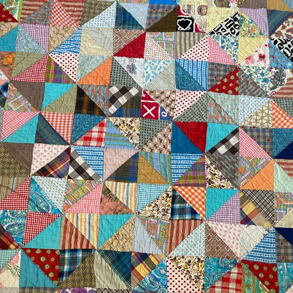 VTG HANDMADE PATCHWORK QUILT - Picture 11 of 14